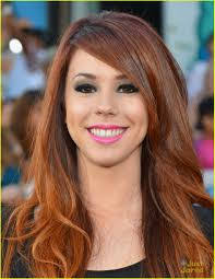 Rose Reed's Instagram, Twitter & Facebook