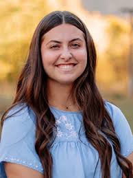 Valedictorians of CEHS Celebrated for Outstanding Academic Achievement