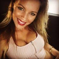 Jennifer Needs's Instagram, Twitter & Facebook