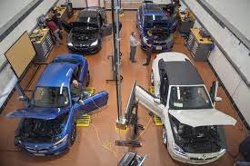 With fewer than 1% of job seekers considering a career in retail automotive, your dealership needs strong job descriptions to stand out and attract talent from both inside and outside the industry. Shortage Of Auto Mechanics Has Dealerships Taking Action The New York Times