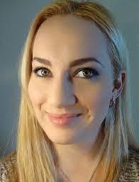 Anna Charest's Instagram, Twitter & Facebook