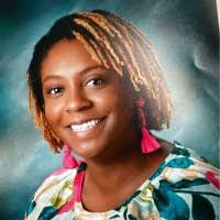 Dee Mcrae's Instagram, Twitter & Facebook