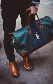 Comment Porter Une Sacoche Homme Avec Du Style Archzine Fr Sacoche Homme Sac Pour Homme Sac Homme
