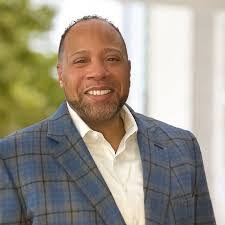 Kari Keane's Instagram, Twitter & Facebook