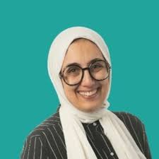 Dubai: Deaf university student teaches classmates sign language, champions  inclusivity