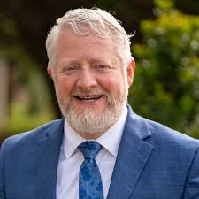 Eddie Bromley's Instagram, Twitter & Facebook