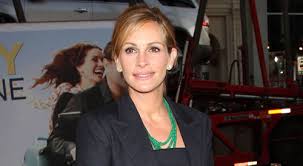 Julia roberts showed off a set of toned legs yesterday while wearing a miniskirt in new york city. Julia Roberts Achtet Nicht Auf Ihr Aussehen Tikonline De