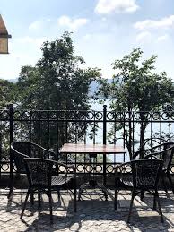 Beykoz mecidiye kasrı, sultan abdülmecid için, mısır valisi ali paşa'nın isteğiyle 1845 senesinde yapılmaya başlanmış ve paşanın vefatı sebebiyle, 1854 senesinde oğlu said paşa tarafından. Duslerin Rengi Beykoz Mecidiye Kasri