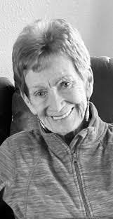 Helen Dunfee's Instagram, Twitter & Facebook