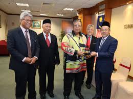 Pengawas hutan gred g19 2. Spa Malaysia On Twitter Terima Kasih Di Atas Kunjungan Pengerusi Dan Ahli Suruhanjaya Dari Suruhanjaya Perkhidmatan Negeri Terengganu Spn Ke Suruhanjaya Perkhidmatan Awam Malaysia Spa Dalam Kunjungan Ini Pengerusi Dan Ahli Suruhanjaya