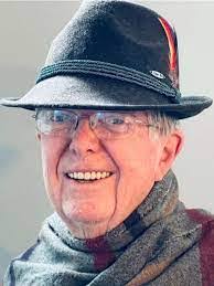 Amber Diglaw's Instagram, Twitter & Facebook