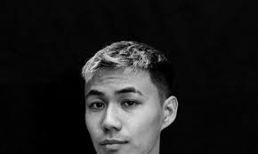 Rona Commins Sings Her Praises