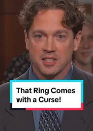 El Anillo Viene con Una Maldición en Judge Judy