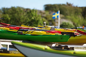 It is bordered by dalsland to the northeast, västergötland to the southeast, the skagerrak arm of the north sea to the west, and the county of østfold, in norway, to the north. Home Bohus Kayak Ellos