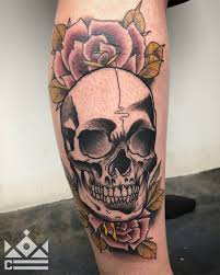 Neo Traditional Skull And Rose Tattoo By Alec Rowe At Certified Tattoo Studios Traditional Tattoo Flash Art Tattoo Posters Cat Skull Tattoo