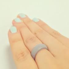 28 Beautiful Alternatives For People Who Can T Wear Traditional Wedding Silicone Wedding Band Alternative Wedding Rings Traditional Wedding Rings