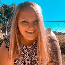 Gracie Dow's Instagram, Twitter & Facebook