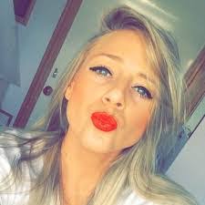 Tiffany Rettig's Instagram, Twitter & Facebook