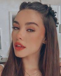 Sara Stella (saramelstella)