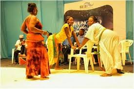 Avua nguo na kucheza akiwa utupu, gigi money avua nguo dodoma wasafi tumewasha na tigo ni aibu, gigy money avua nguo kwenye jukwaa dodoma raha tupuuu, chura wa bunju wakalia chupa na kucheza uchi, aisha chura afanya kufuru kwenye mchiliku, avuliwa nguo mtaani live, mashabiki. Kanga Moko Wanafunzi Cloudy Girl Pics