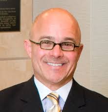 Stephen Sterrett's Instagram, Twitter & Facebook