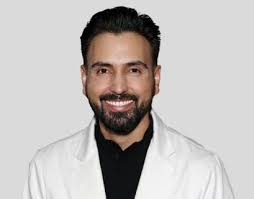 EL RECONOCIDO ARTISTA JOAQUÍN ÁVILA PRESENTA SU EXHIBICIÓN “ENJAMBRE” EN LA  SEMANA DE ART BASEL EN MIAMI.