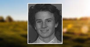 Shannon Popp's Instagram, Twitter & Facebook