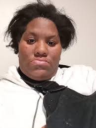 Agnes Lyons's Instagram, Twitter & Facebook