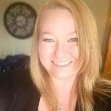 Lashay Hodges's Instagram, Twitter & Facebook