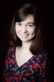 Lisa Siebold's Instagram, Twitter & Facebook