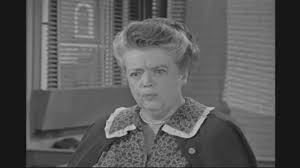 Aunt Bea Wears A Wig | Andy Griffith, The Andy Griffith Show, Andy