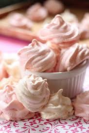 White And Pink Meringues For Your Valentine Eat Good 4 Life Candy Recipes Dessert Recipes Eat