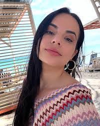 Danielle Rew's Instagram, Twitter & Facebook