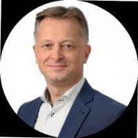 100+ "Huisinga" profiles