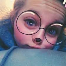 Amelia Henson's Instagram, Twitter & Facebook