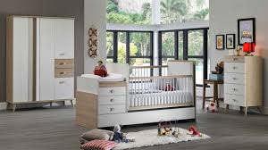 Kız ve erkek bebekler için tasarlanan beşikli bebek odası takımı modelleri avantajlı fiyatlarıyla sizleri bekliyor. Intro Bebek Odasi Takimi Bellona Mobilya