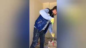 Eski boyalı parlak veya mat i̇ç cephe duvar yüzeylerde Duvar Nasil Boyanir Detayli Uygulama Donusum Astar Ustune Boya Yapimi Youtube