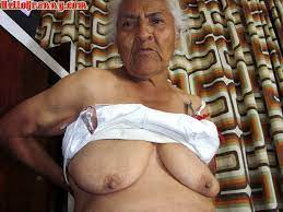 Granny in chair shows her pussy and big tits - Pichunter