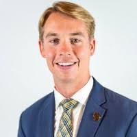 Jay Winger's Instagram, Twitter & Facebook