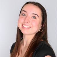 Sarah Regan's Instagram, Twitter & Facebook