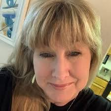 Evelyn Corral's Instagram, Twitter & Facebook