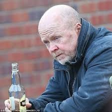 Bitcoin falls under $92,000. Ethereum falls under $3,000. $200,000,000 en  criptomonedas liquidadas en los últimos 60 minutos y las liquidaciones  superan los $ 800,000,000 en las últimas 24 horas.