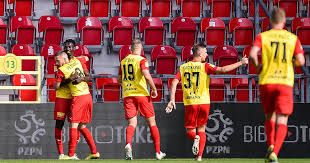 Arkadiusz bilski 01 ss 20070222.jpg 570 × 756; I Liga Korona Kielce Ponownie W Rekach Miasta Pilka Nozna Pilka Nozna