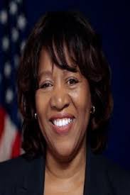 Mary Franson's Instagram, Twitter & Facebook