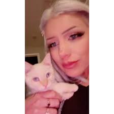 ✨DEAR CAT PARENTS!! i need your help! 🐱 , its been a MISSION having my  kitten LANA when my husband just HASNT come around to wanting her here. its  a EVERY DAY battle & it sucks! you know how there are ...