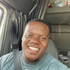 Ryan Piatt's Instagram, Twitter & Facebook