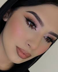 Hermoso Cabello por @bluminahair Maquillaje por @lizethrobles_lrm Para  @vanesa.ibarra.9 tan bella ! ❤️