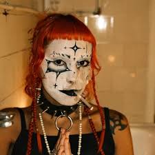 neasteagiirl · Datas da turnê, música & mais