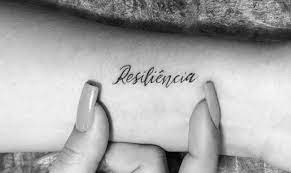Ahora sufre el estigma de familiares y vecinos. El Significado Detras Del Tatuaje Resiliencia Con Disenos E Ideas Tatuing