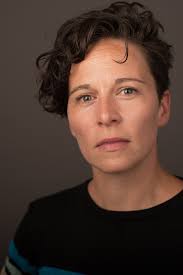 Elizabeth Appleby's Instagram, Twitter & Facebook